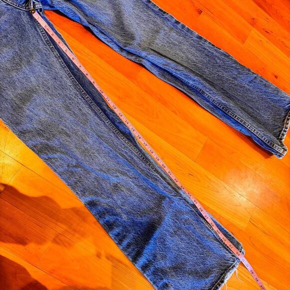 We the free Flared Jeans sz 26 like new blue relaxed jean - Picture 8 of 10